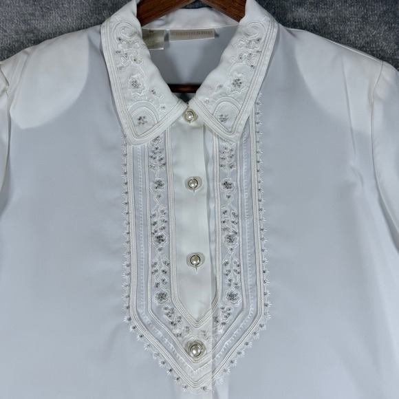 christie & jill Tops - VTG Christie & Jill Blouse Size 18 White Embroidered Beaded Faux Pearl Button